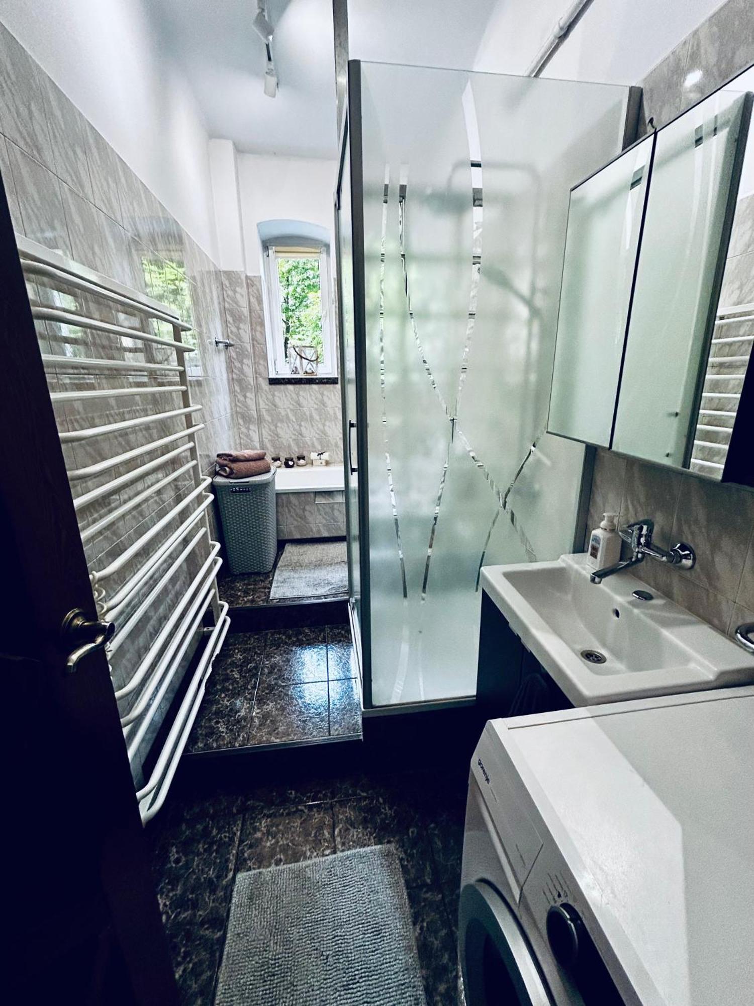 Apartment Grottgera 9 *